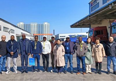 海外某國考察團到訪公司，共探合作新契機